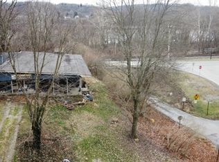 462 Midland Rd, Midland, PA 15059