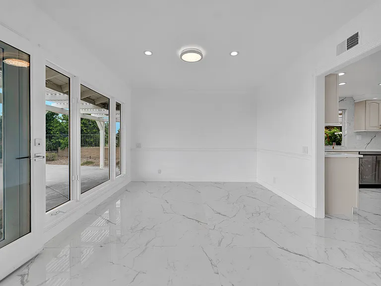 2506 Sapra St — Photo 34