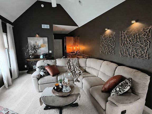 5th image of 2942 Lexington Glen Blvd