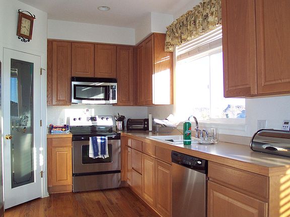Modern bright kitchen