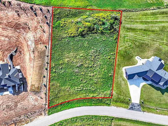 5th image of Hackberry Hills Rd #33