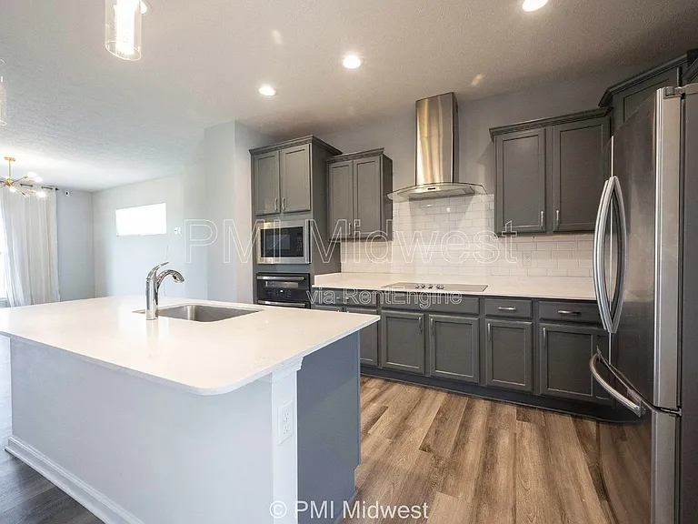 2952 W New York St — Photo 18