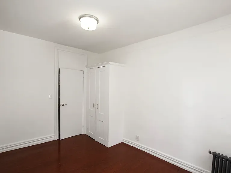 19 Kenmare St #4 — Photo 4