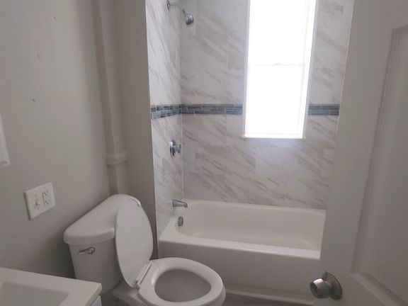 3rd image of 17 Michigan Ave Floor 2