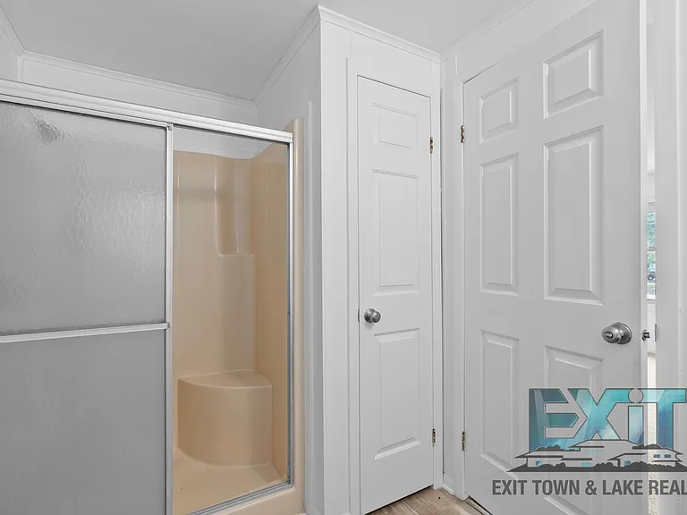 422 Tanglewood Dr — Photo 24