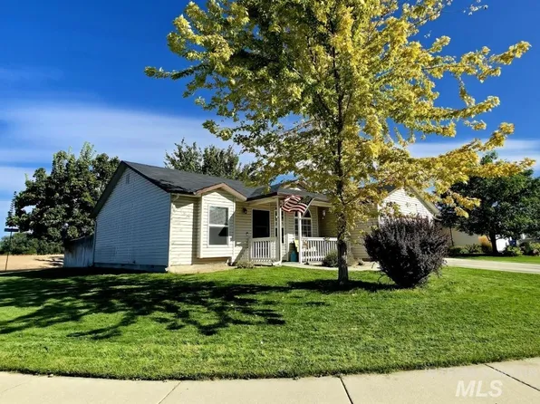 1614 S Woodland Dr, Nampa, ID 83686
