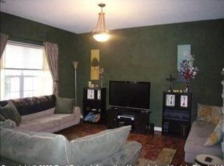806 E Willow Point Pl, Newport News, VA 23602