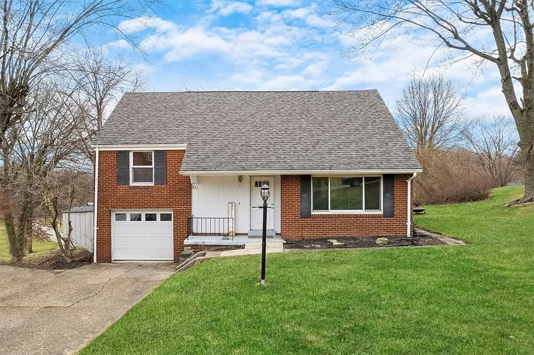 371 Pinehaven Dr photo 1