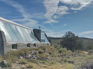 148 Starr Rd, Carson, NM 87517