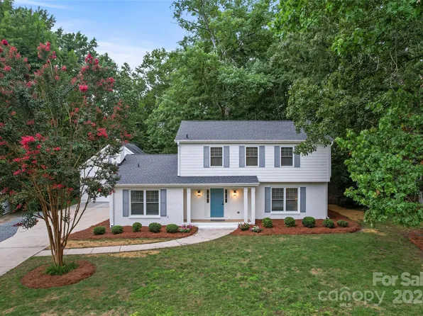 7118 Candlewyck Ln, Charlotte, NC 28226