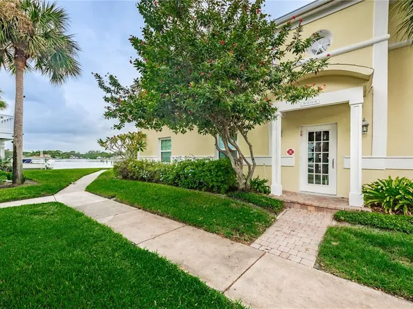 5004 Starfish Dr SE APT F, Saint Petersburg, FL 33705