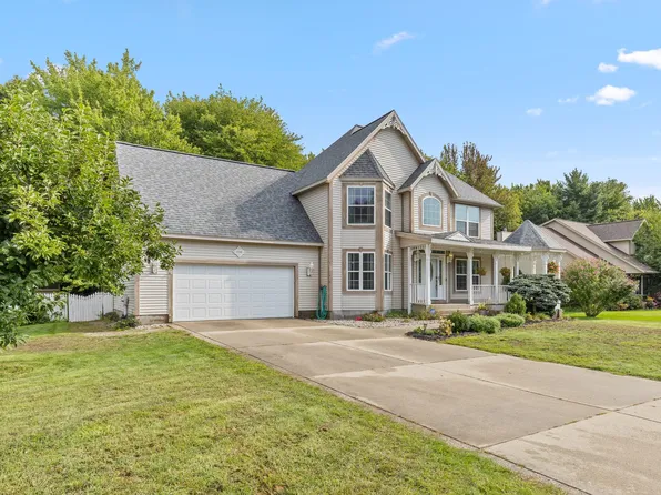 1106 Brookway Ct, Norton Shores, MI 49441