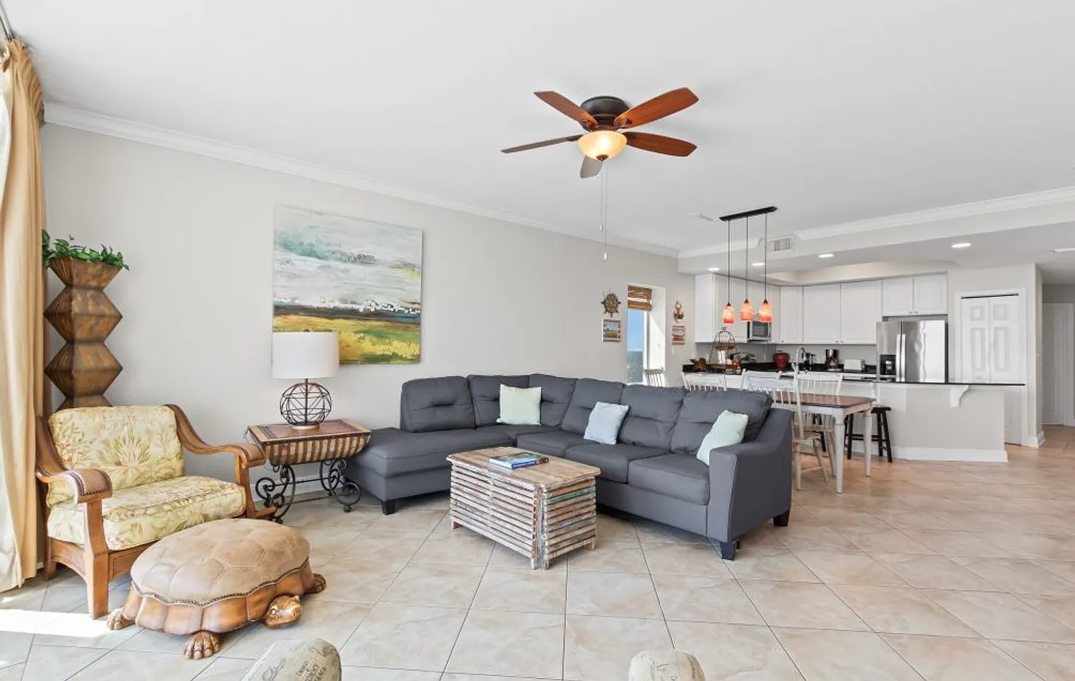 3 bed, 3.0 bath, 1496 sqft, $6,482 — Photo 3
