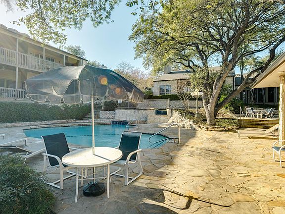 4th image of 3809 Spicewood Springs Rd APT 150
