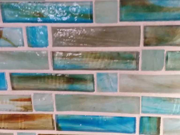 Glass tile backsplash!