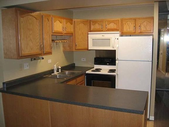 2nd image of 5542 E Lake Dr APT C
