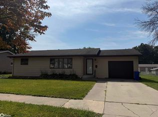 1702 E Elm St, Algona, IA 50511
