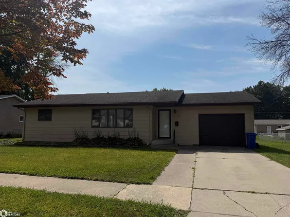 1702 E Elm St, Algona, IA 50511