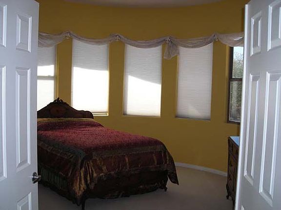 Split Masters - both with walk-in closets