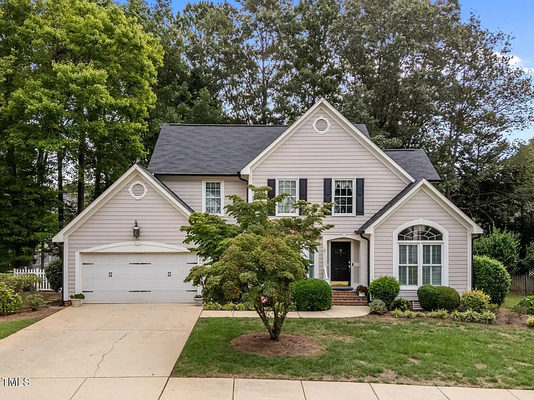 8516 Wheeling Dr — Photo 1
