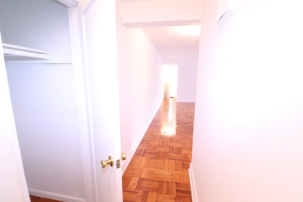 Rented by A&E Real Estate Management | media 10