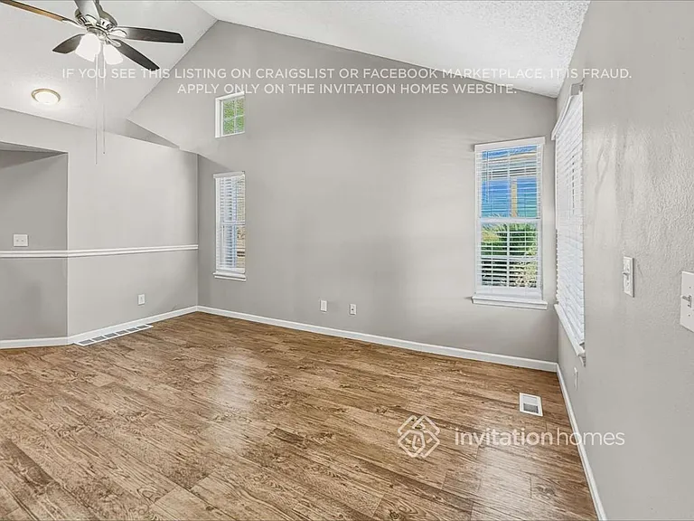 1162 W 132nd Pl — Photo 13