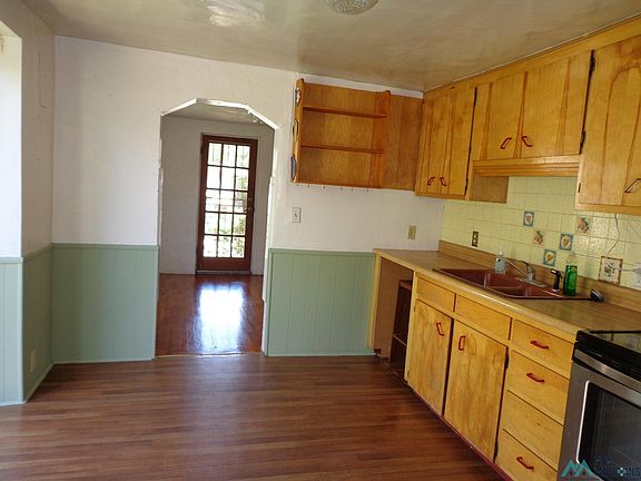 5th image of 411 Moreno St