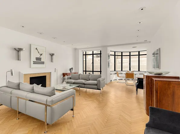 17 W 54th St #7EF, Manhattan, NY 10019