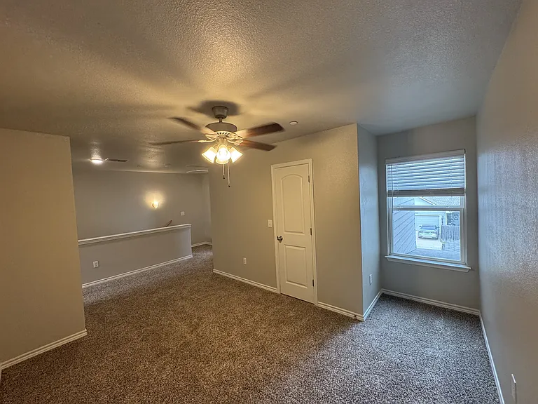 724 Westfield Blvd — Photo 12