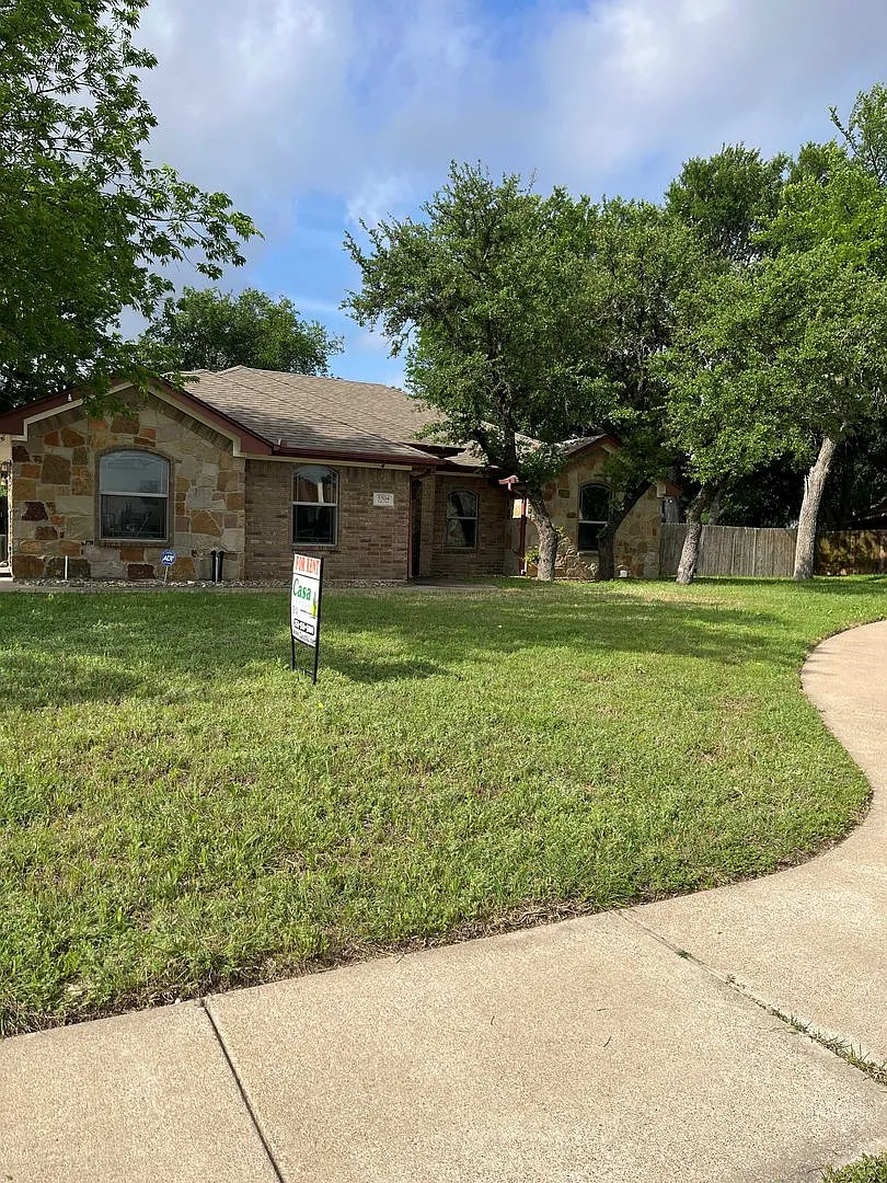 Building Photo - 5504 Eldie Ct