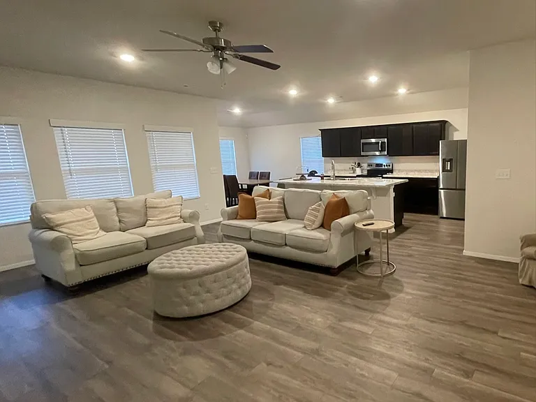 8101 Regency Way — Photo 3