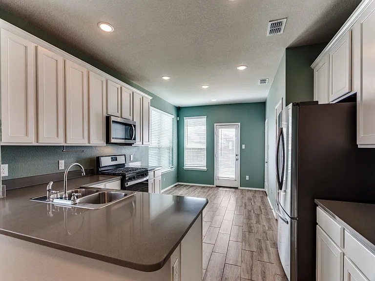 2804 Bursera Ln — Photo 5