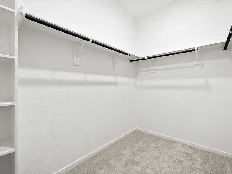 823 Heaven Dr — Photo 21