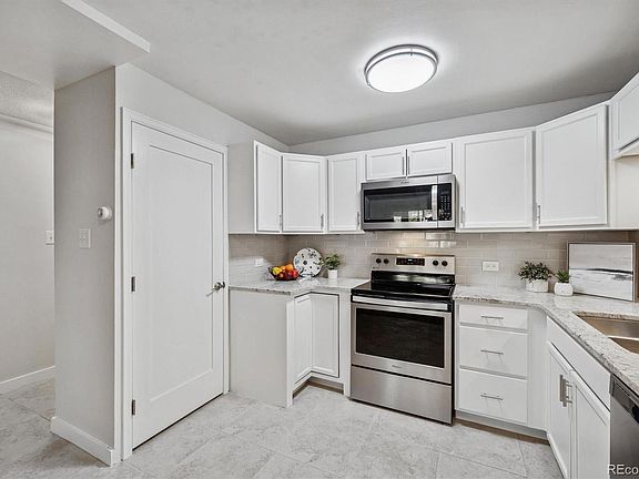 3rd image of 650 S Alton Way #10A
