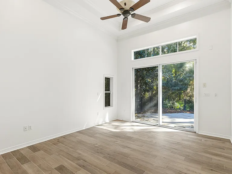 2928 Pine Valley Dr — Photo 21