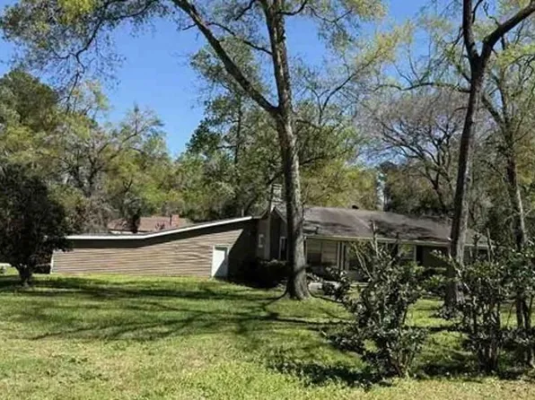 15417 Kickapoo Trl, Willis, TX 77378