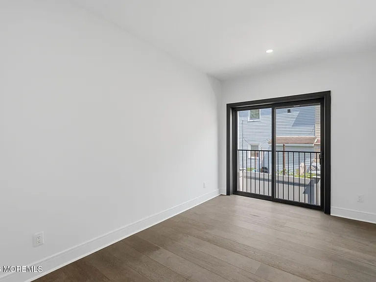 9 Minerva St #1 — Photo 10