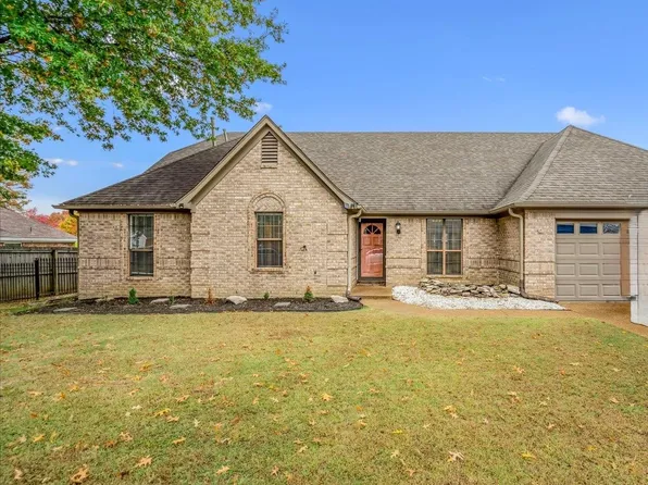 3956 Stone Hill Dr, Bartlett, TN 38135