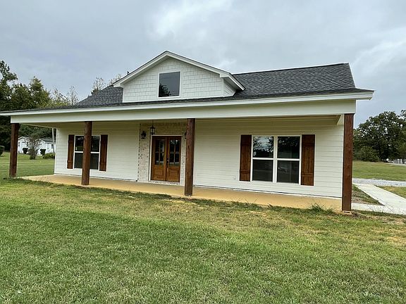 3rd image of 21 Hill Rd