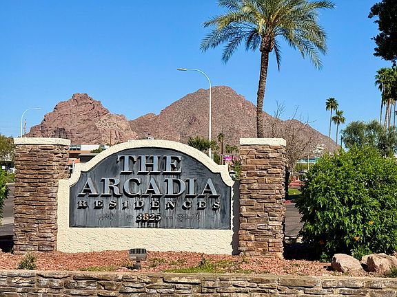 2nd image of 3825 E CAMELBACK Road #126