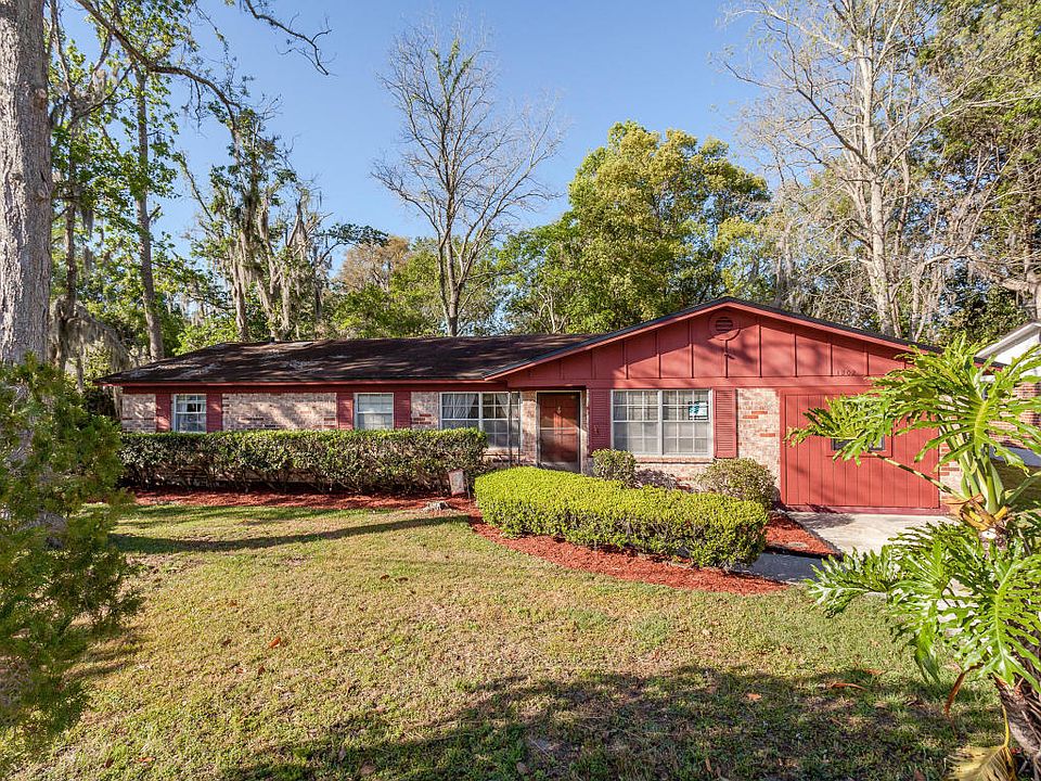 1st image of 1202 Arbor Cir