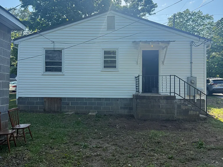 197 Oak Tree St — Photo 8