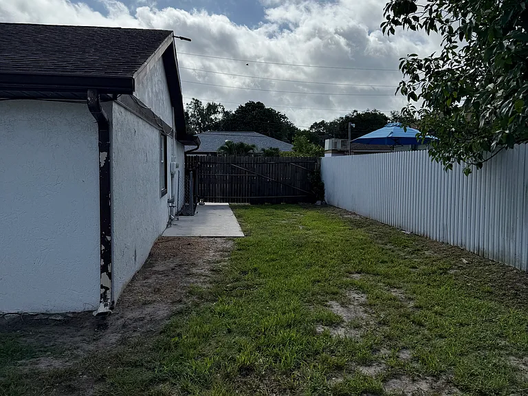 1701 41st Ter SW — Photo 32