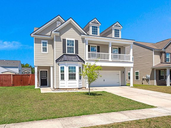4th image of 410 Philbrick Dr
