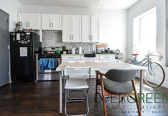 2nd image of 151 Meserole St #2C