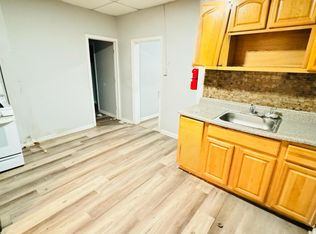 71 N Main St FLOOR 2, Paterson, NJ 07522