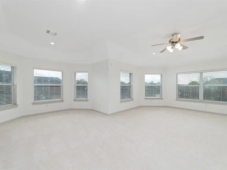 3505 Parkside Dr — Photo 20