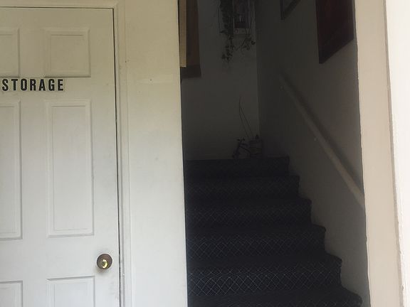 3rd image of 438 Malaga Ave