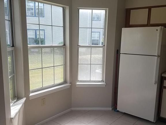 5th image of 4870 Lake Waterford Way #3221
