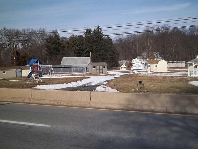 2nd image of 507 Ben Franklin Hwy W